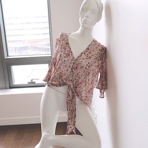 BLU MOON 🌙 Floral Cropped Tie Front Top - Size 1 Pink Small